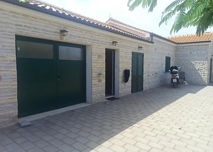 Denis Апартаменты